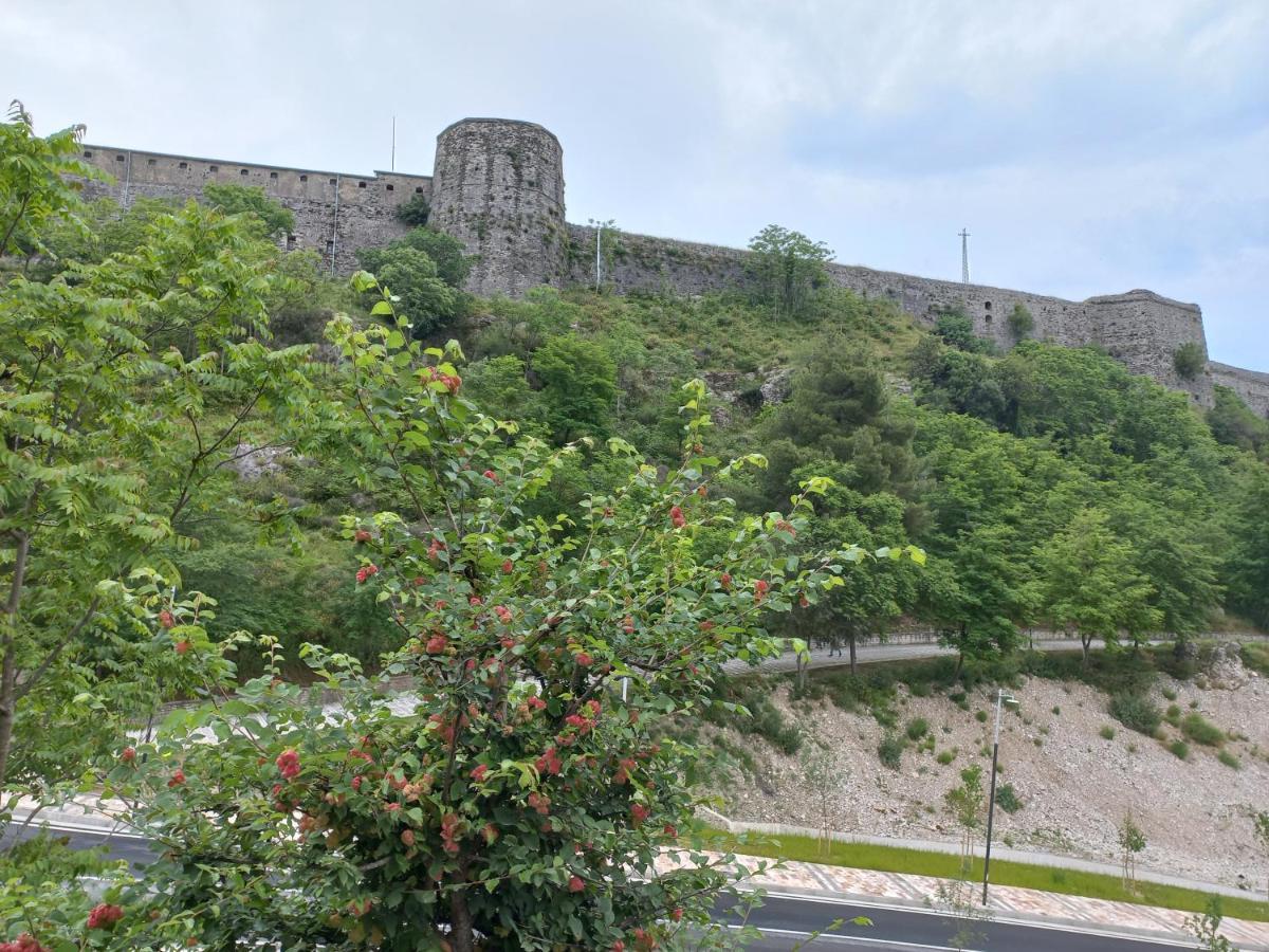Sokolli Guest House Gjirokastër 외부 사진
