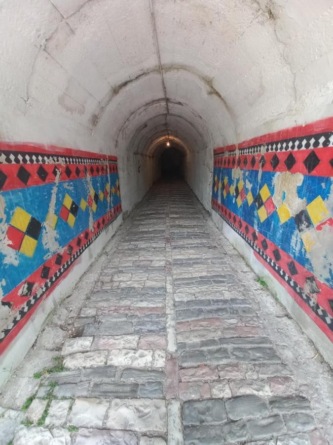 Sokolli Guest House Gjirokastër 외부 사진