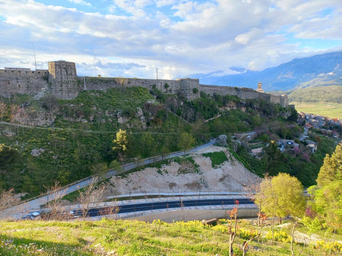 Sokolli Guest House Gjirokastër 외부 사진