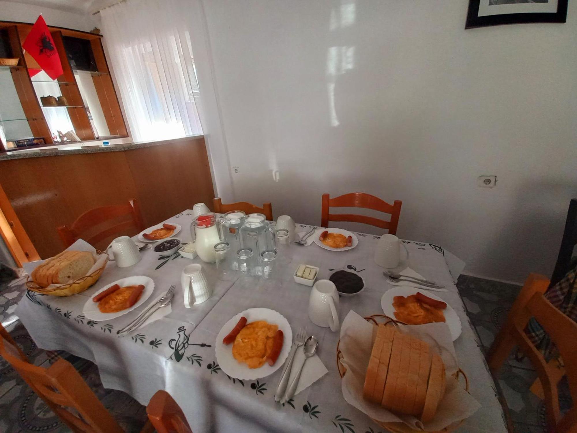 Sokolli Guest House Gjirokastër 외부 사진